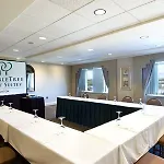 Doubletree Suites By Hilton Hotel Boston - Cambridge 